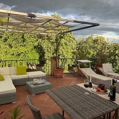 Apartamento La Terrazza Fra Le Torri Lucca Exterior foto