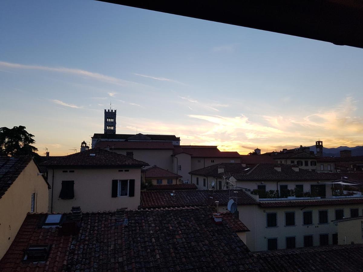 Apartamento La Terrazza Fra Le Torri Lucca Exterior foto