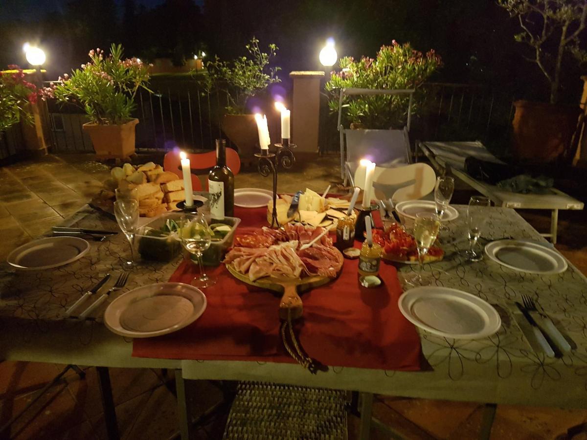 Apartamento La Terrazza Fra Le Torri Lucca Exterior foto